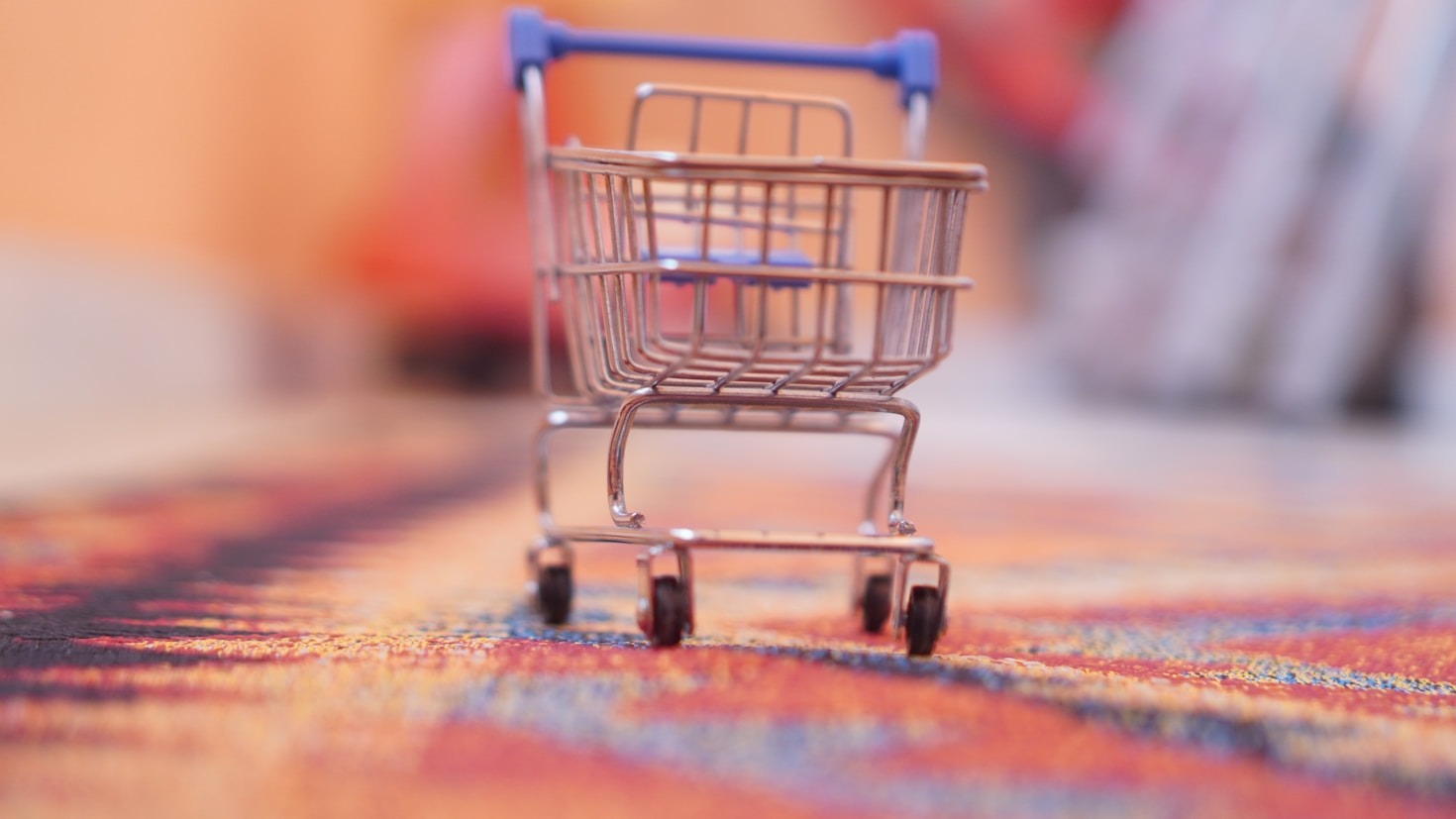 The Benefits of Shopping Curated Recommendations